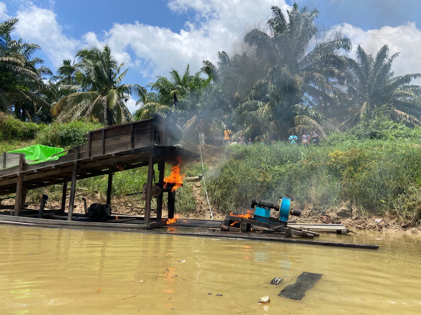   Operasi PETI di Empat Desa di Inhu, 10 Rakit Dimusnahkan