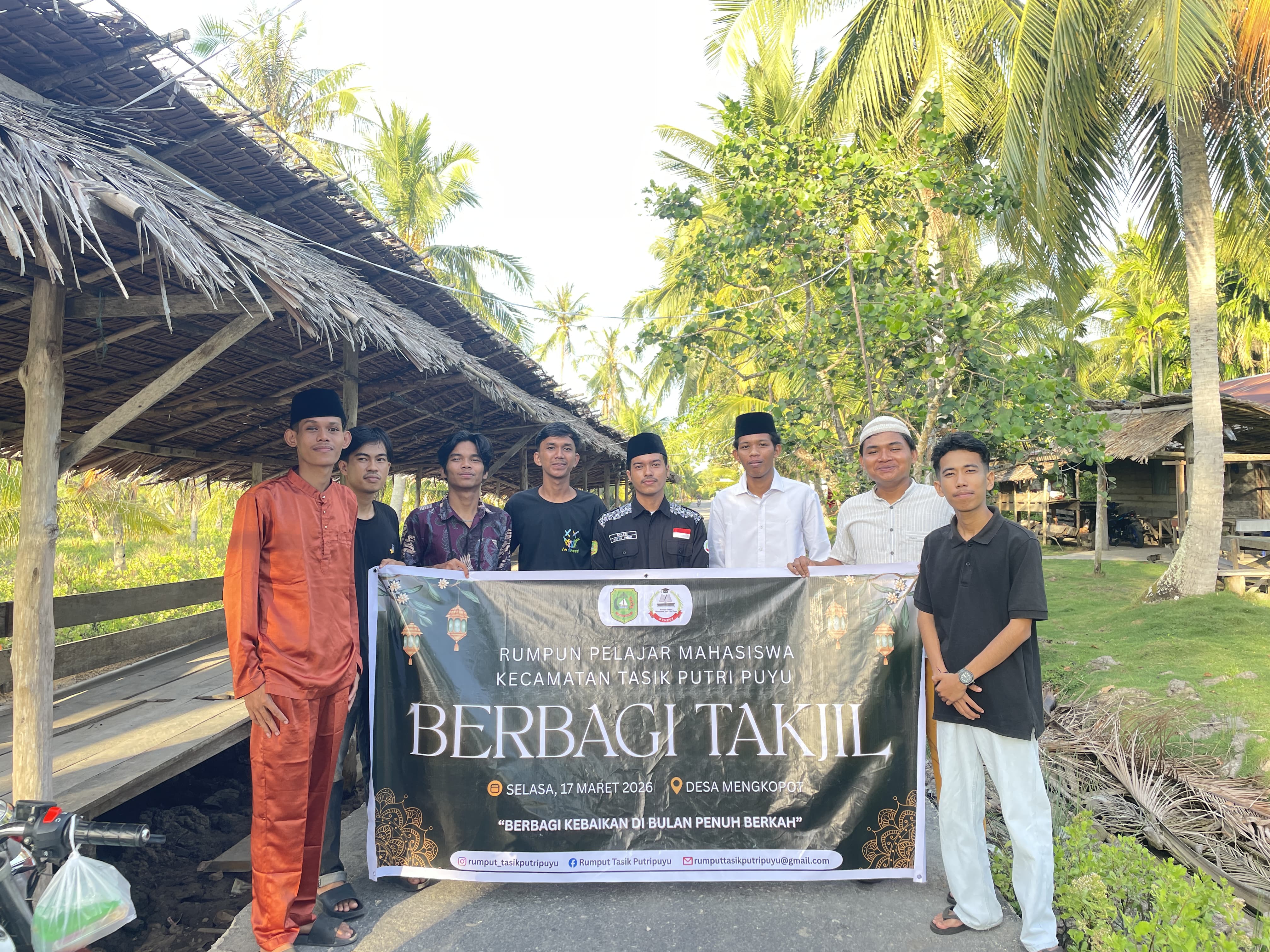RUMPUT Berbagi: Tebar Kebaikan, Hangatkan Ramadan di Tasik Putri Puyu