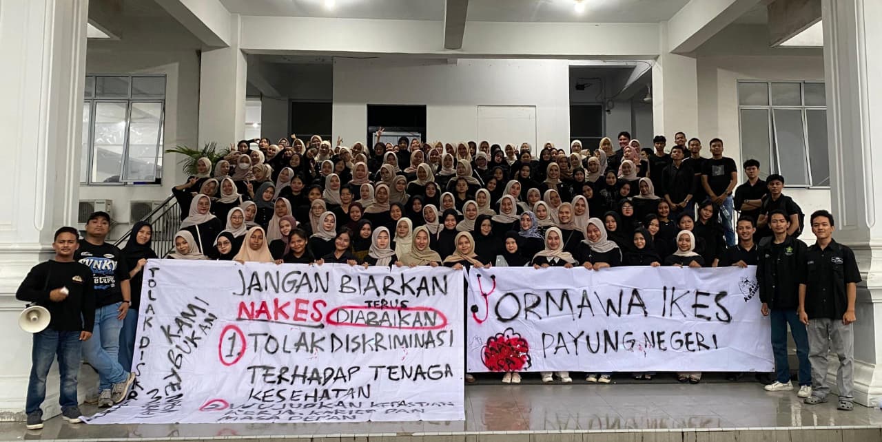 Mahasiswa IKES PN Pekanbaru Bongkar Ketimpangan Dunia Kerja: PHK Naik, Upah Tertekan, Buruh Kian Terhimpit