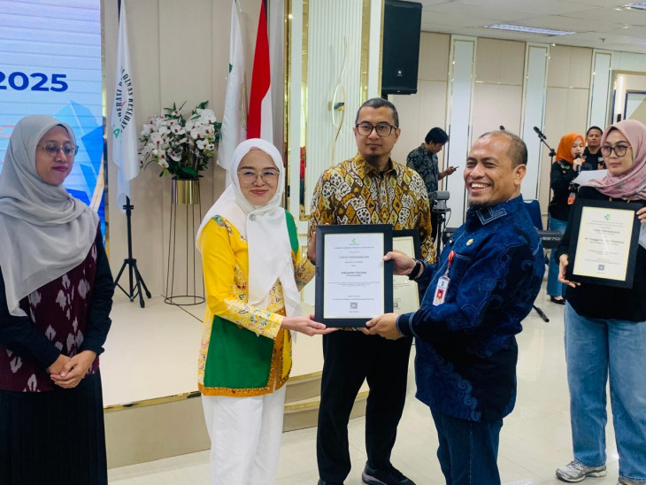 Kampar Raih Predikat Terbaik I Nasional dalam Capaian Imunisasi Bayi dan Baduta
