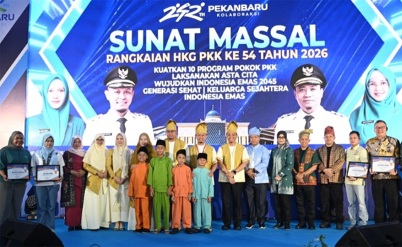 1.100 Anak Ikuti Sunatan Massal Gratis dalam Rangka HKG PKK dan HUT ke-242 Pekanbaru