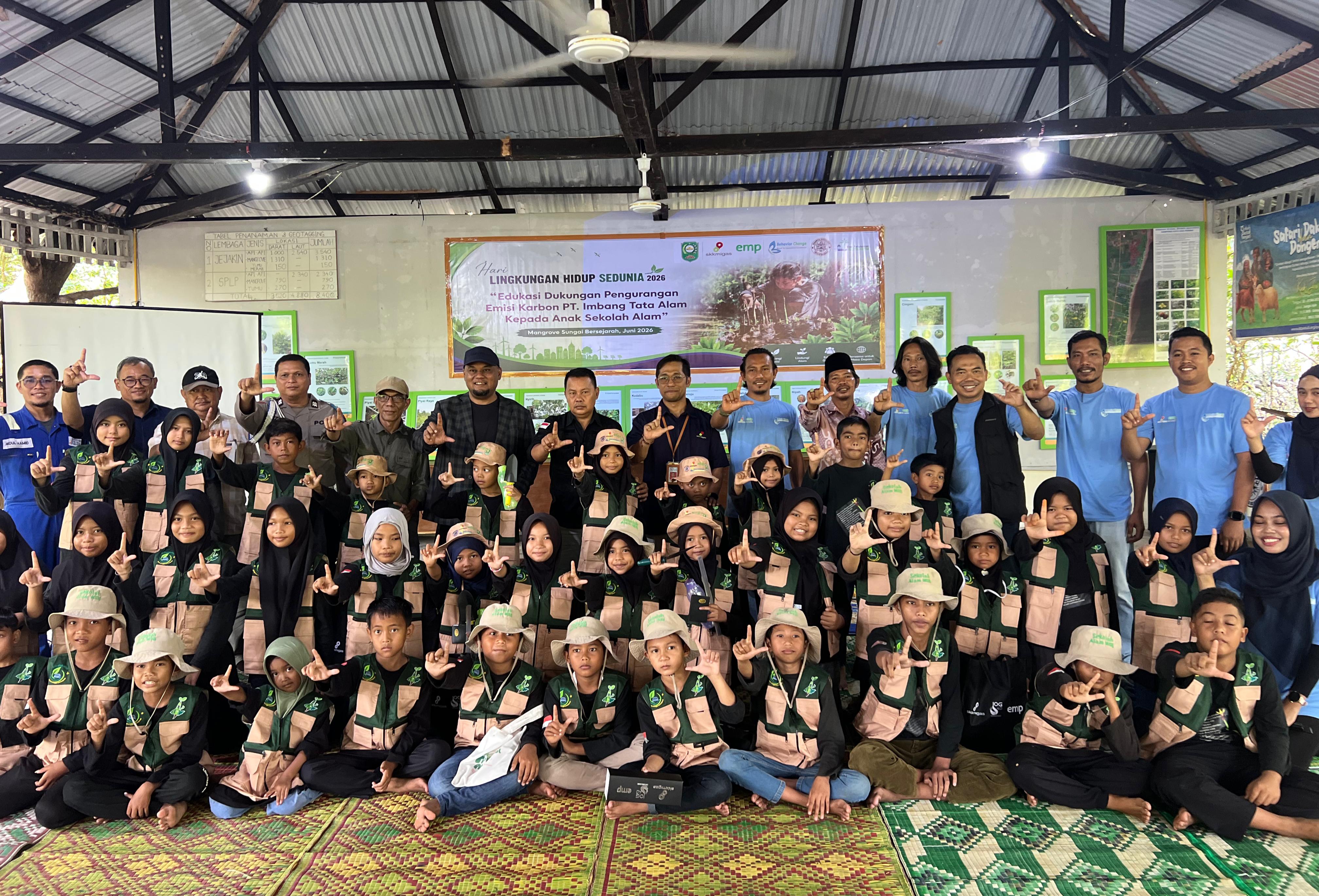 Peringati Hari Lingkungan Hidup Sedunia, PT ITA dan Pemkab Siak Perkuat Pendidikan Konservasi Mangrove