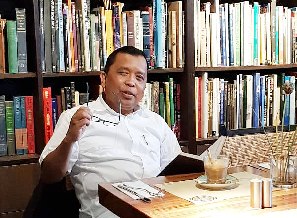 Membela Marwah: Kala Riau Pos Menepuk Air di Dulang