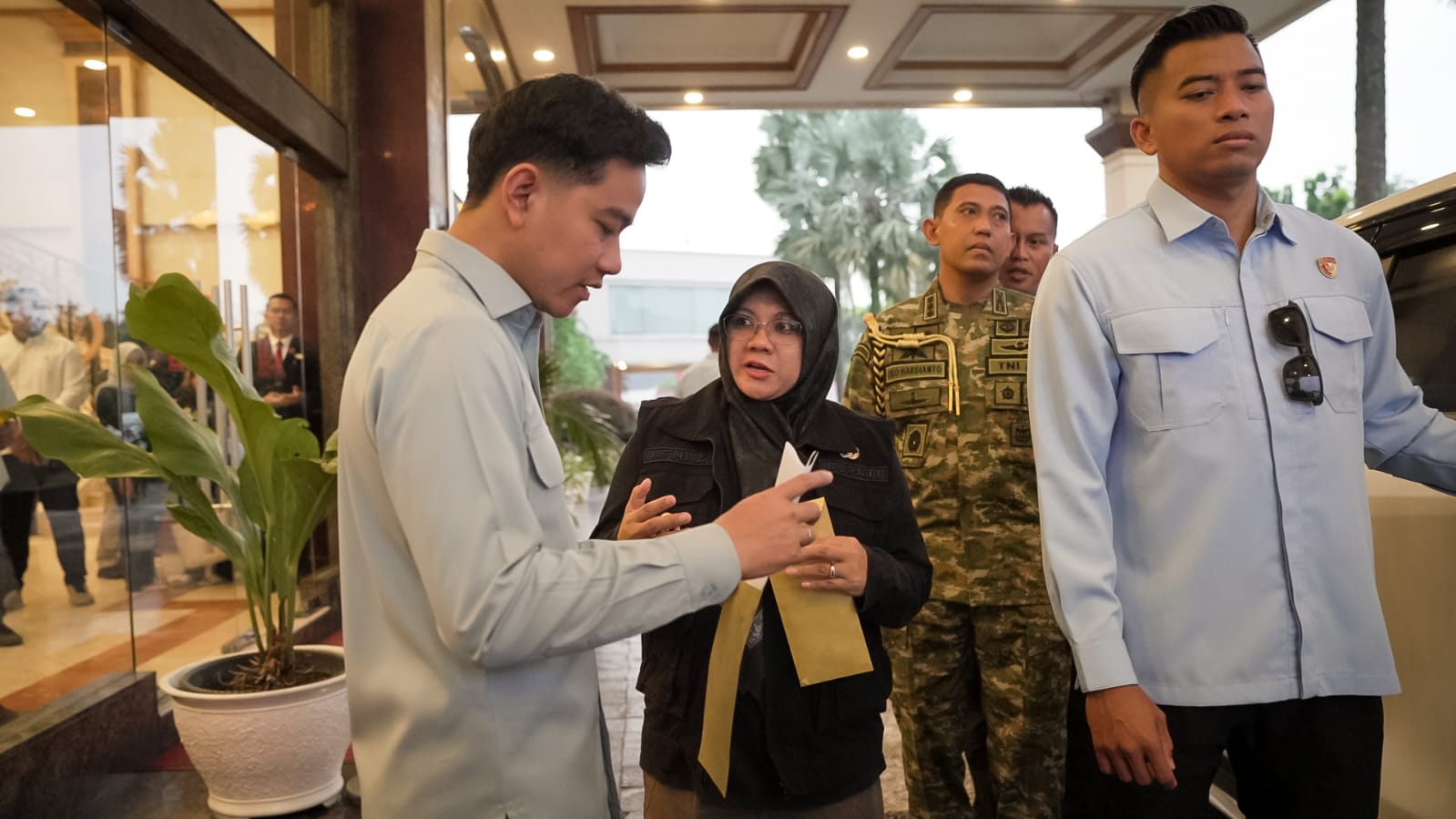 Temui Wapres Gibran, Bupati Siak Perjuangkan Hak DBH Daerah Penghasil SDA