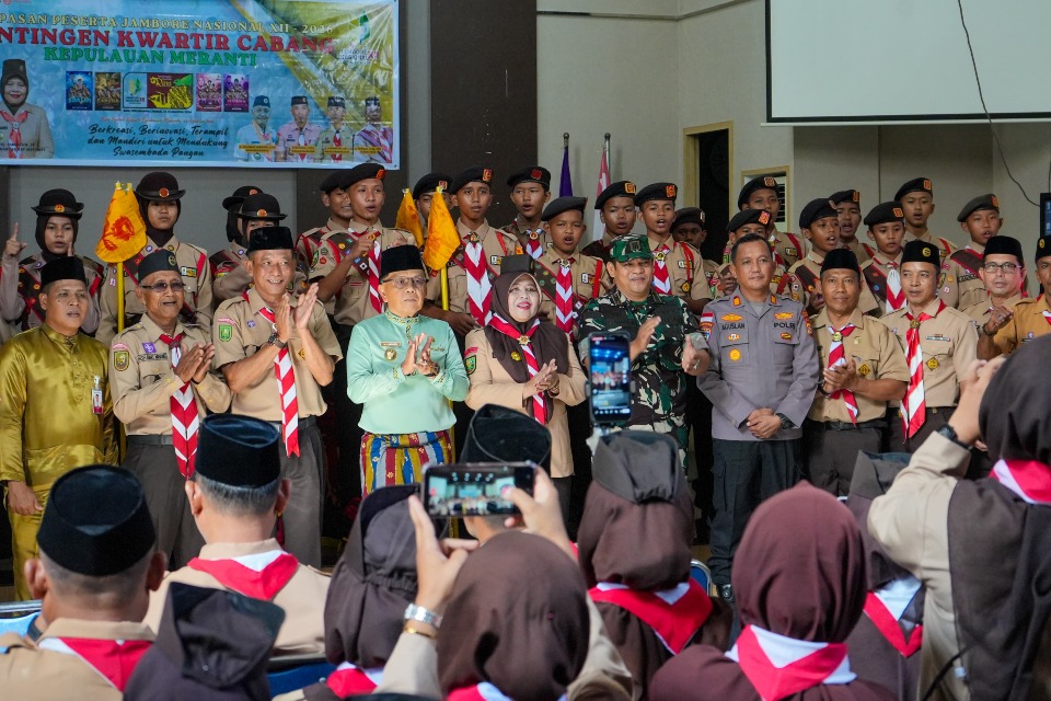 Bupati Asmar Lepas 77 Kontingen Pramuka Meranti Ikuti Jambore Nasional XII 2026