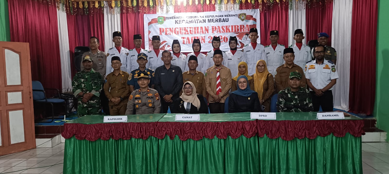 Dikukuhkan Camat Merbau, 10 Putra-Putri Terbaik Resmi Jadi Paskibra 2026