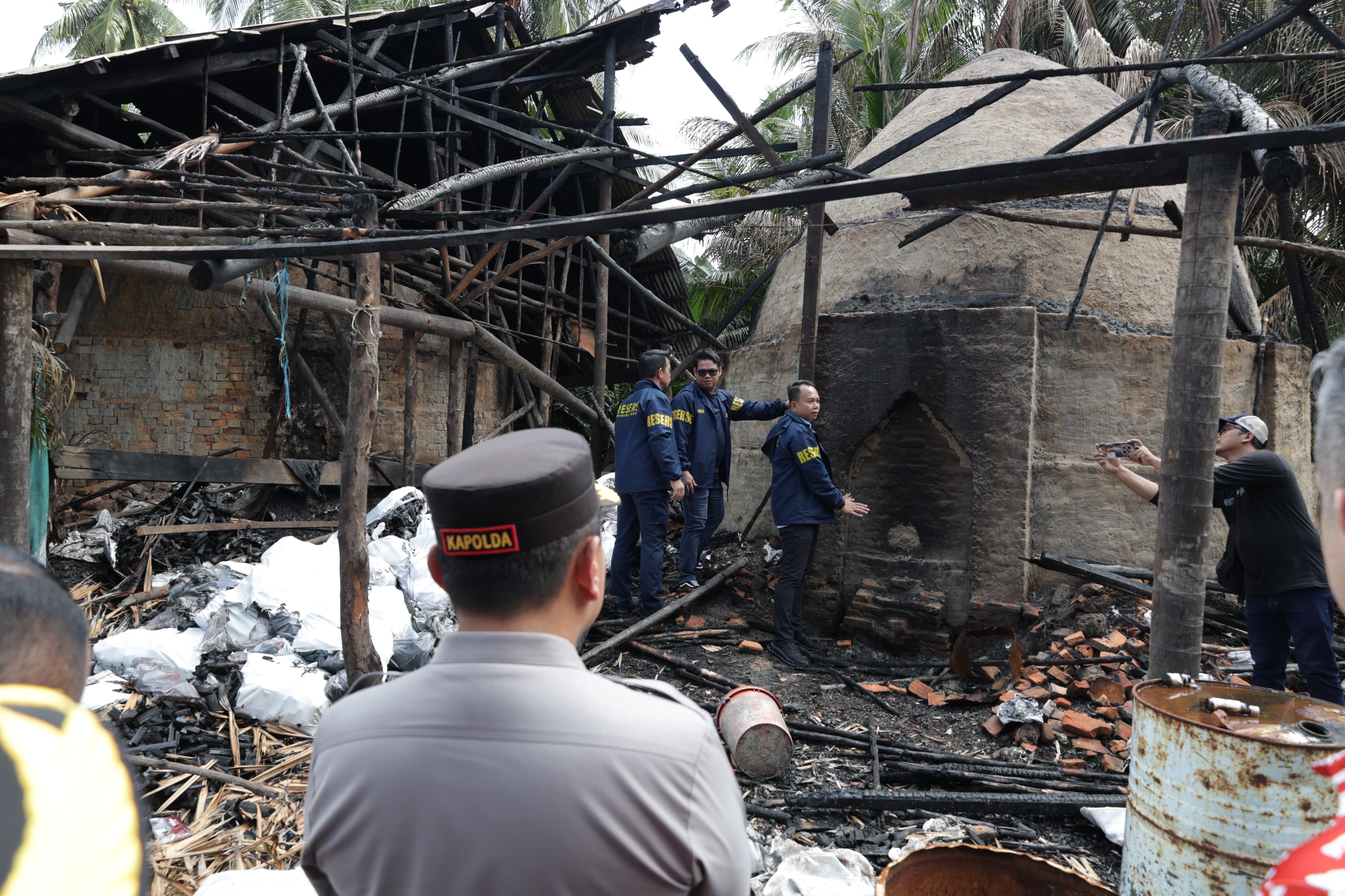 Polisi Amankan Nakhoda Kapal dan Pemilik Dapur Arang di Rupat