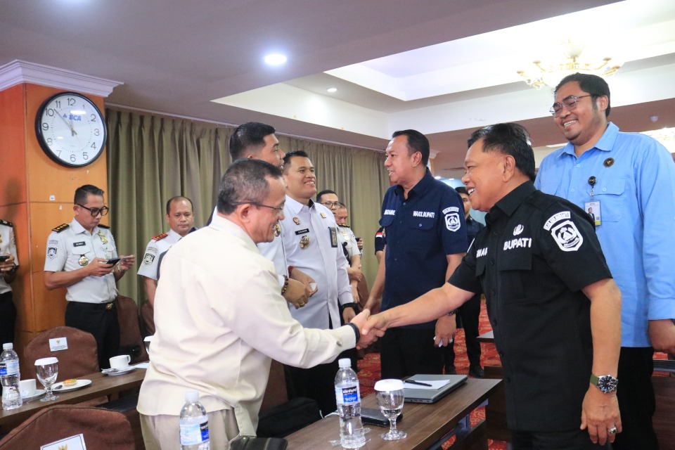 Pemkab Meranti dan Pusat Sepakati Syarat SBT untuk Pekerja Perbatasan