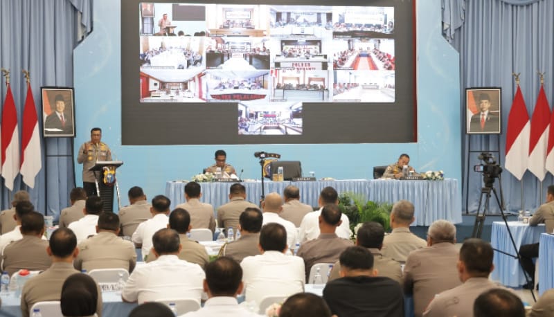 Kapolda Riau Tegaskan Polisi Tak Boleh Tunggu Viral, Pelayanan Publik dan Integritas Jadi Prioritas