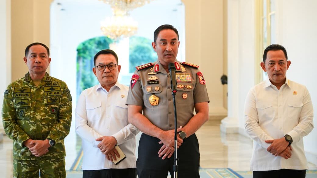 Kapolri Tingkatkan Penyidikan 98 Kasus Korporasi Karhutla, Dugaan Keterlibatan Asing Didalami