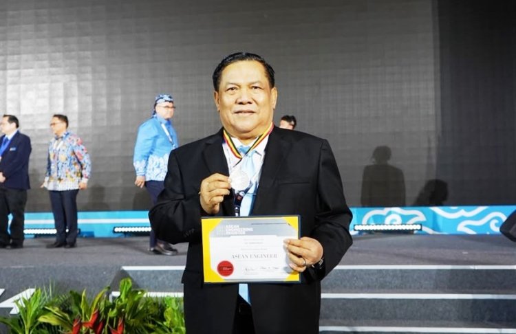 SF Hariyanto Raih Gelar ASEAN Engineer, Perkuat Harapan Pembangunan Infrastruktur Riau