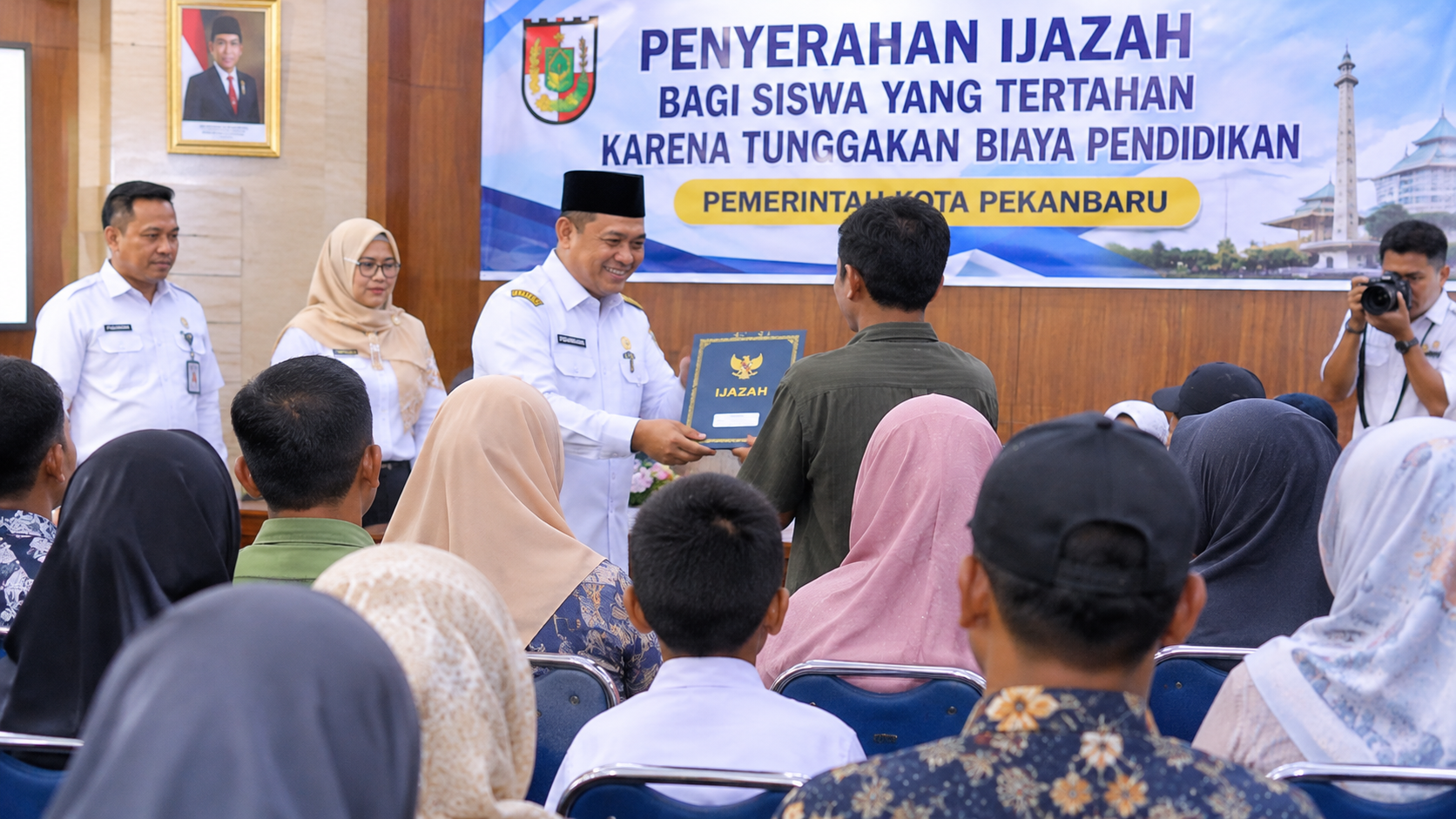 59 Ijazah Siswa Kembali ke Tangan Orangtua, Pemko Pekanbaru Siapkan Solusi untuk 640 Siswa