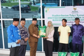 Pemkab Siak Bersama Baznas Salurkan 1.861 Paket Ramadan Bahagia