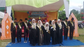 Penuh Haru, MTs Darul Ihsan Teluk Belitung Lepas 16 Lulusan Kelas IX