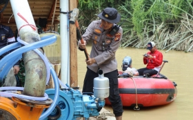 Polres Kampar Tertibkan Tambang Emas Ilegal di Desa Kota Lama, Tiga Rakit Diamankan