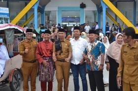 Sekda  Meranti Sambut Kepulangan 110 Jemaah Haji di Pelabuhan Tanjung Harapan