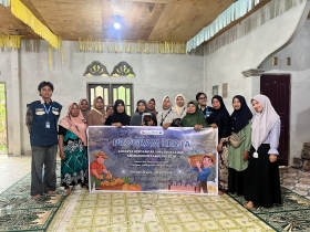 Mahasiswa Kukerta Berdampak UNRI Ubah Limbah Kulit Nanas Menjadi Minuman Probiotik Tepache di Desa Koto Tibun