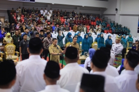 Wako Pekanbaru Kukuhkan 152 Ketua RT dan RW se-Kecamatan Binawidya