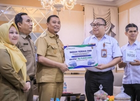 Pemko Pekanbaru Terima 6.000 Masker dari BPJS Kesehatan untuk Warga Terdampak Kabut Asap