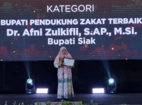 Bupati Siak Afni Zulkifli Masuk 5 Besar Kepala Daerah Pendukung Zakat Terbaik Nasional