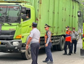 Dishub Pekanbaru Perketat Pengawasan Truk Bertonase Besar, 47 Kendaraan Ditilang dalam Tiga Hari