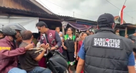 Polresta Pekanbaru dan BNN Gerebek Lokasi Diduga Sarang Narkoba, Lima Pria Diamankan