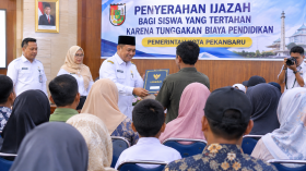 59 Ijazah Siswa Kembali ke Tangan Orangtua, Pemko Pekanbaru Siapkan Solusi untuk 640 Siswa